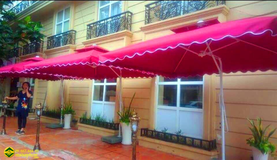 Dù che nắng hồ bơi lệch tâm