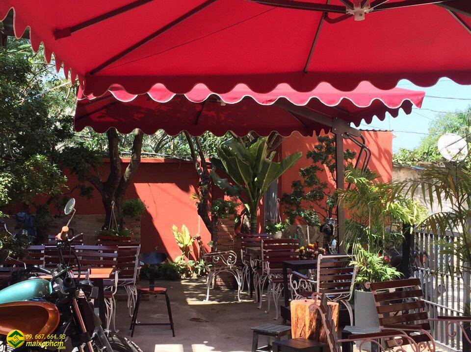 Dù quán cafe tại Bình Chánh